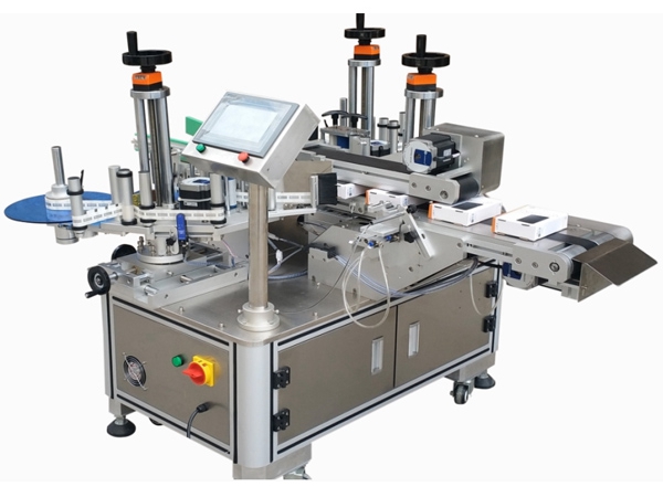 側(cè)面貼標(biāo)機(jī) 包裝自動(dòng)化領(lǐng)域的精準(zhǔn)利器與市場(chǎng)基石